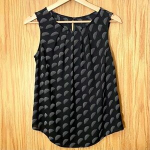 Beautiful Black and White Top